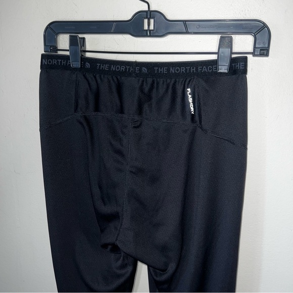 The North Face Women’s Base Layer Flashdry Tights Black Size Medium NWT - Picture 4 of 9
